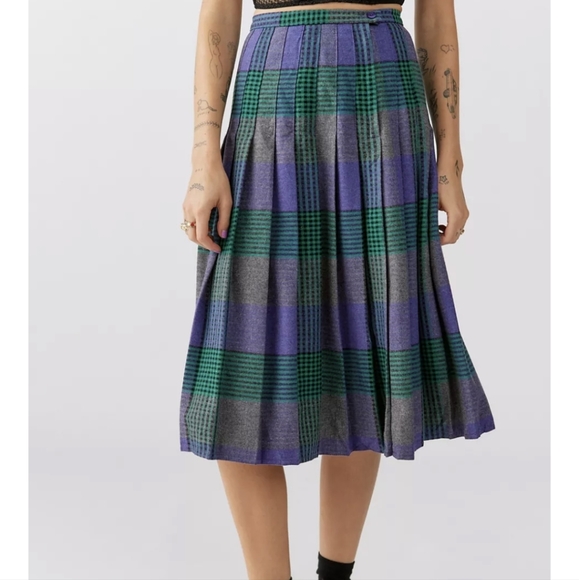 Vintage plaid midi skirt - Picture 8 of 8